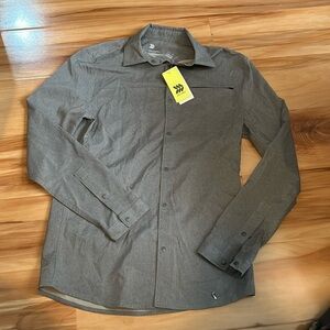 All in motion long sleeve shirt. New. Size Small